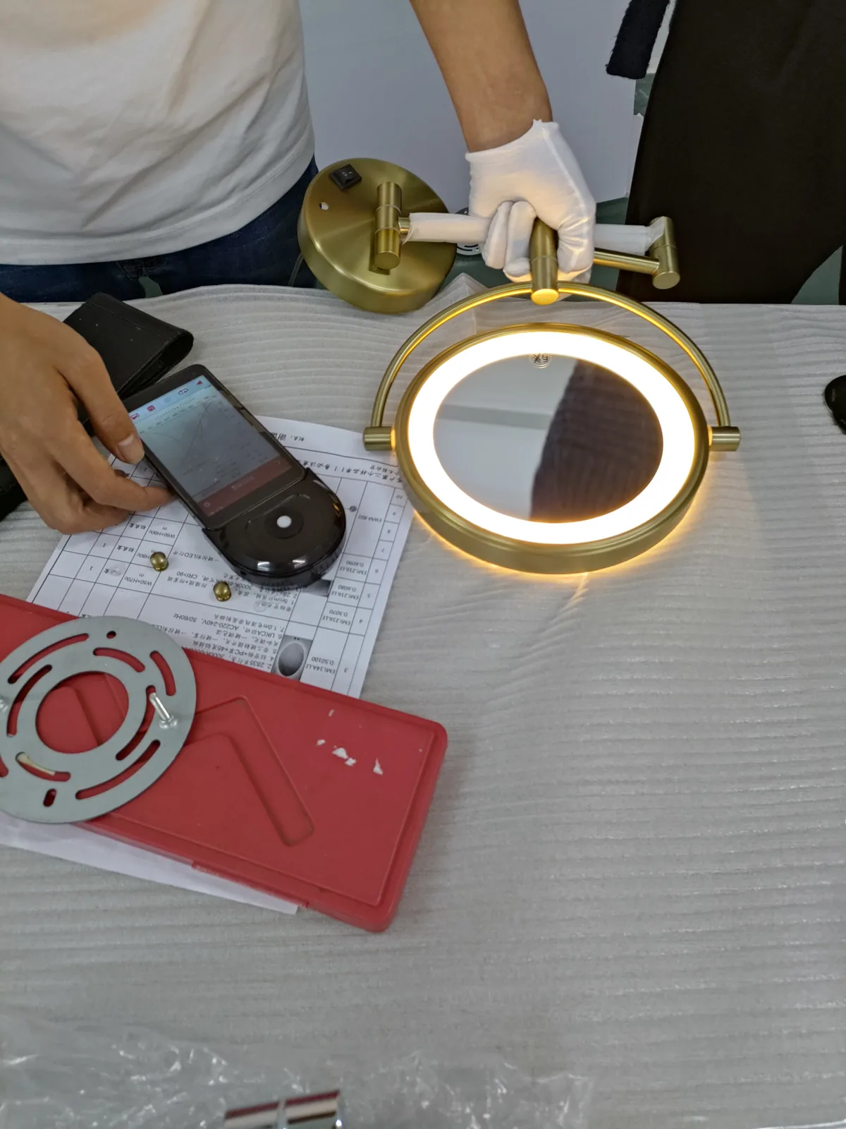 Quality-control inspection at the Yusheng factory