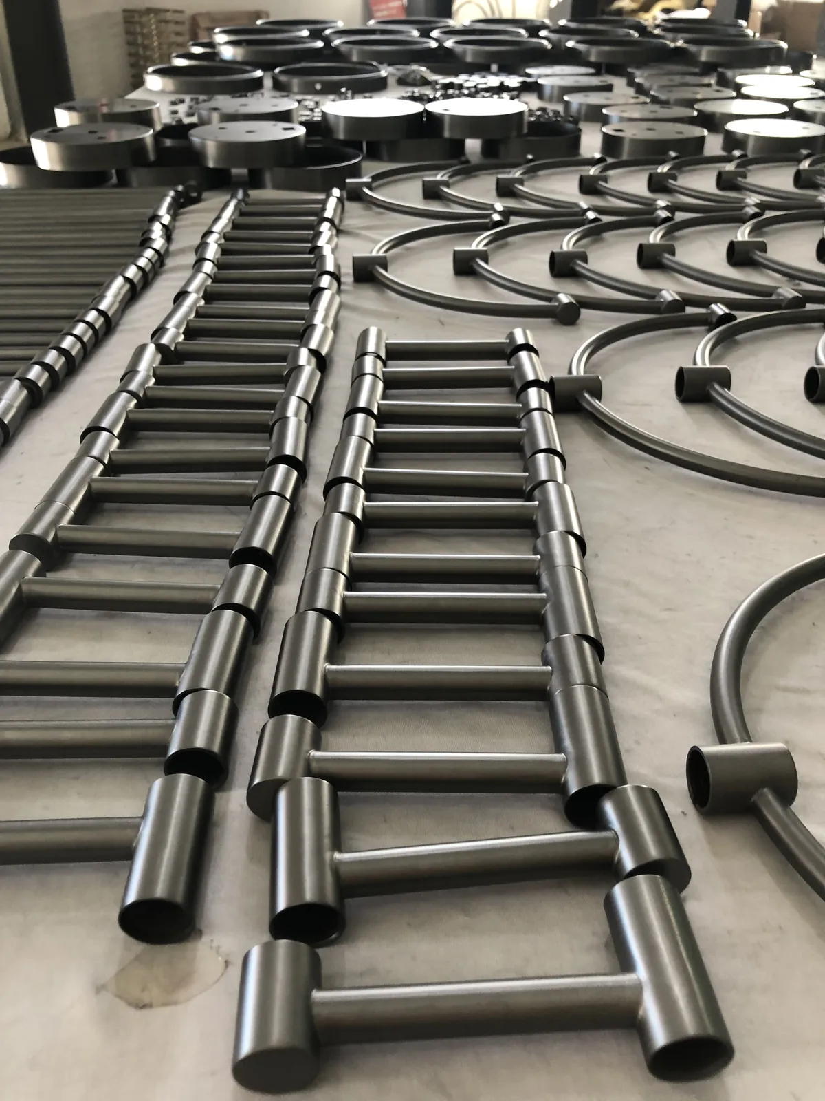 Lighting hardware manufacturing process at the Yusheng factory