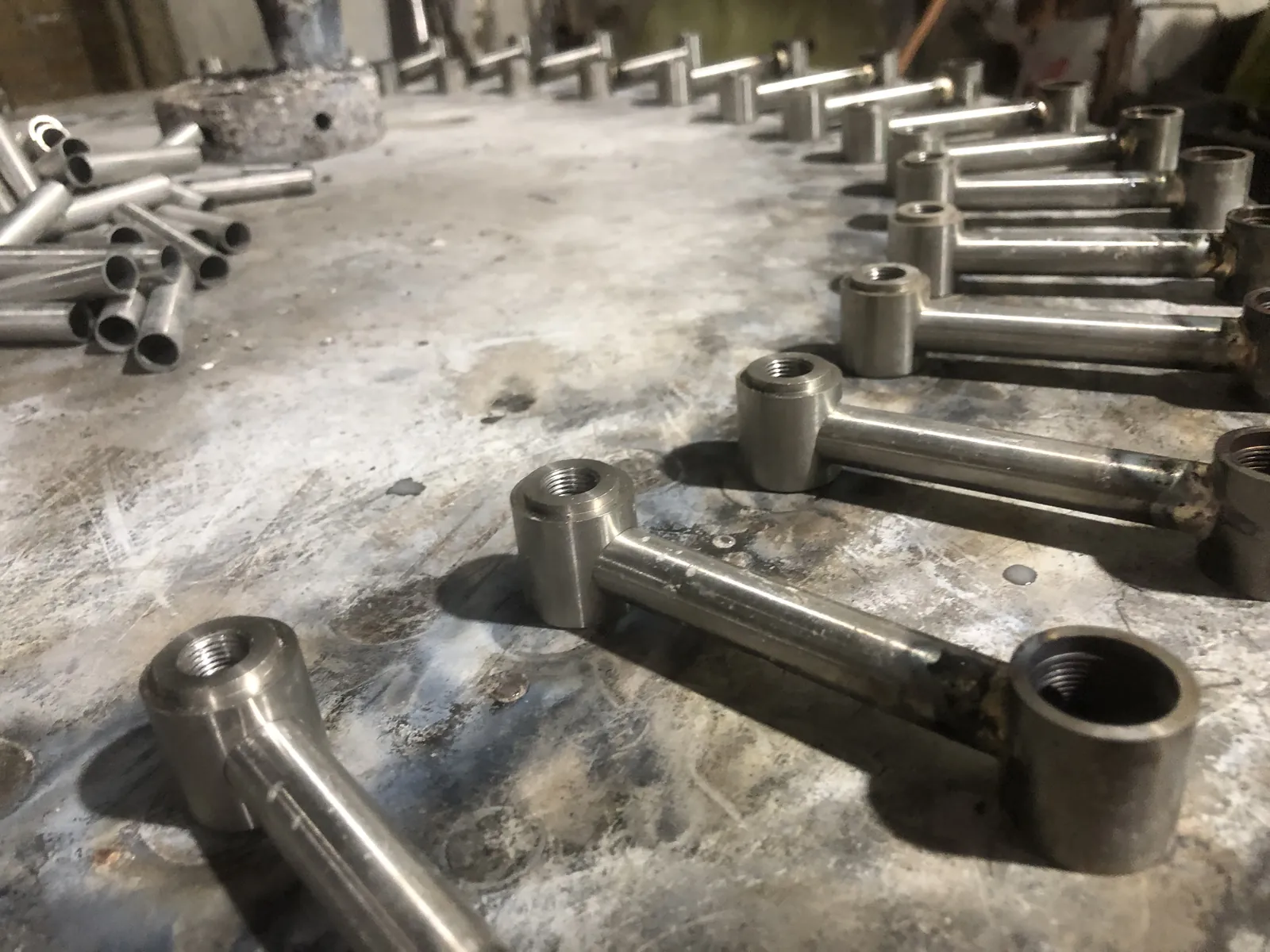 Lighting hardware manufacturing process at the Yusheng factory